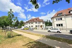 Stilvoll investieren – großzügige Altbauwohnung im Musikerviertel mit Blick ins Grüne