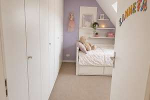 Charmante Dachgeschosswohnung in attraktiver Lage von Düsseldorf – Friedhofstr. 27, 40597 Benrath, Düsseldorf – Vorschaubild 9
