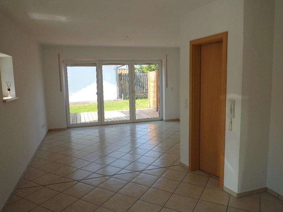 Immobilie in Langenbach - Rarität - " Drei auf einen Schlag" - für Anleger oder Selbstnutzer - Bild 4