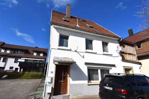 **Zweifamilienwohnhaus in Bondorf zu verkaufen** – Die vollständige Adresse der Immobilie erhältst du vom Anbieter., 71149 Bondorf – Vorschaubild 2