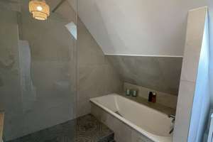 Neu sanierte Townhouse-Maisonette im historischen Haus Rath in Krefeld-Traar – Die vollständige Adresse der Immobilie erhältst du vom Anbieter., 47802 Gartenstadt, Krefeld – Vorschaubild 15
