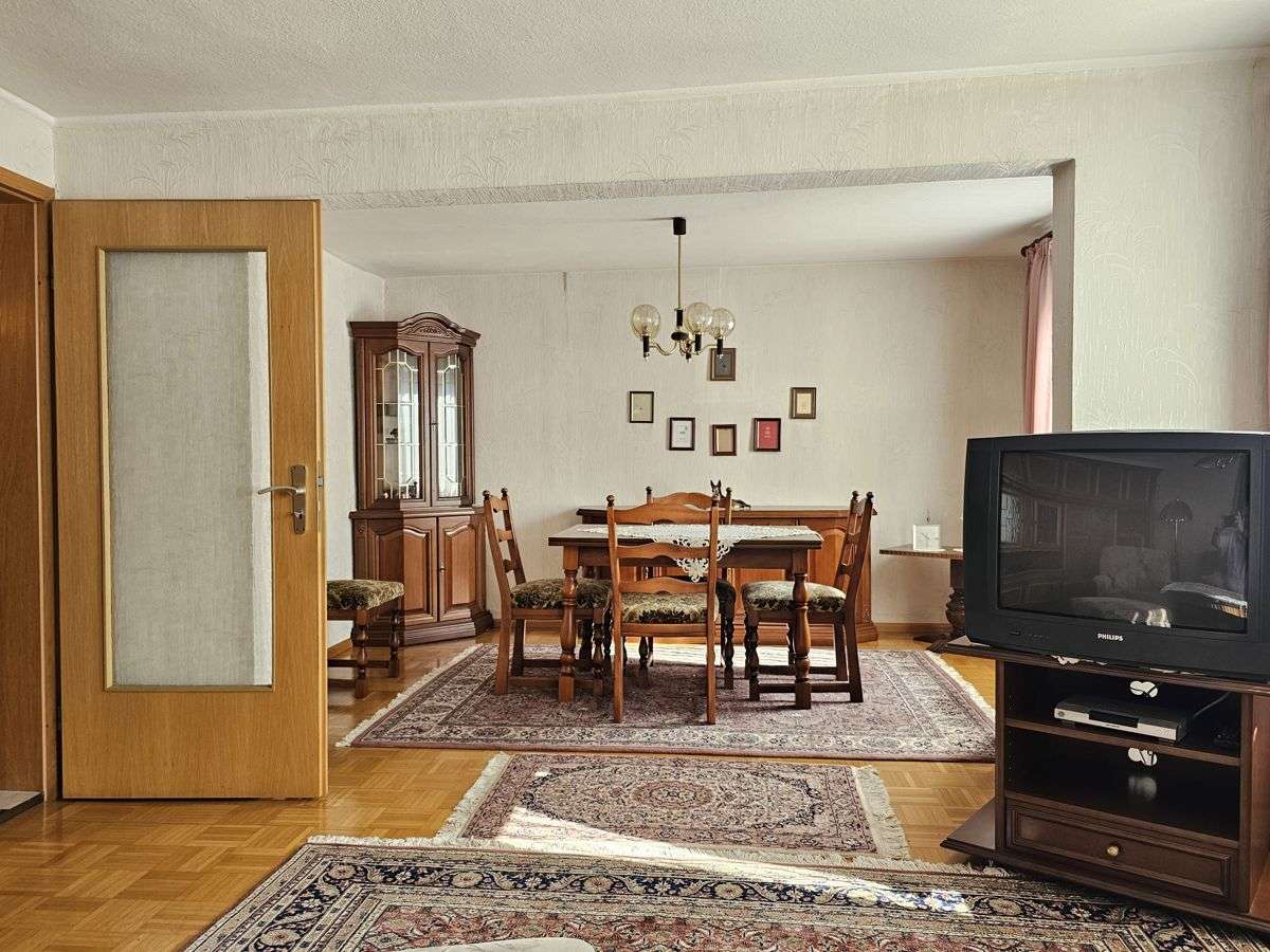 Immobilie in Birkenfeld - **Birkenfeld-Gräfenhausen**2-FH mit Scheune, großer Einfahrt, imposanter Außenanlage und Garten** - Bild 21