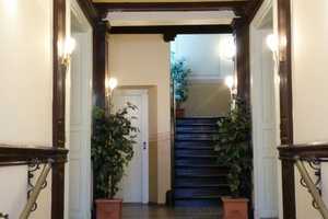 Gepflegte 3-Zimmer-Hochparterre-Wohnung mit Balkon in wunderschönem Altbau – Shakespearestraße 5, 4107 Leipzig – Vorschaubild 2