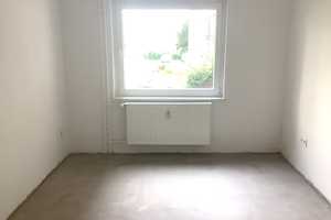 Hier findet jeder seinen Platz: 3-Zimmer-Wohnung – Steubenstr. 11 A, 33609 Bielefeld – Vorschaubild 1