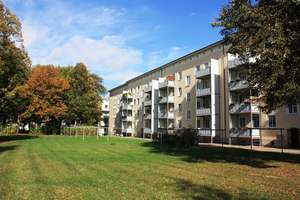 Im Erdgeschoss gelegene 2-Raum-Wohnung mit Balkon – Reitbahnstr. 52, 9111 Zentrum, Chemnitz – Vorschaubild 1