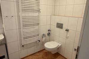  Lichtdurchflutete, sehr zentral gelegene 3-Zi.-DG-Wohnung in Düsseldorf-Zooviertel von privat – Die vollständige Adresse der Immobilie erhältst du vom Anbieter., 40239 Düsseltal, Düsseldorf – Vorschaubild 10