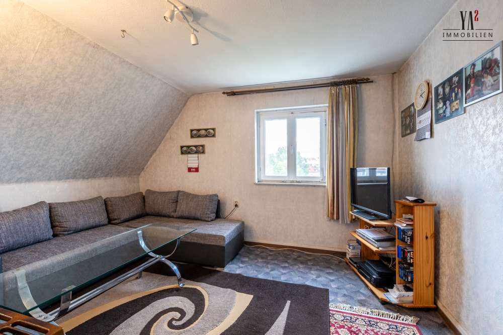 ***Charmante Dachgeschosswohnung in zentraler Lage von Bad Homburg***, Hochtaunuskreis – Bild 4