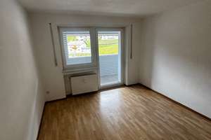 Gepflegte 3 Zimmer Wohnung im 2.OG rechts mit EBK, gr. Balkon in 78148 Gütenbach, WM: PAUSCHAL 775€ – Breiteneckweg 7, 78148 Gütenbach – Vorschaubild 8