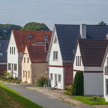 Ihr neues Zuhause - Flachdachbungalow mit Doppelgarage