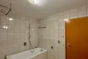 3-Zimmer Wohnung in zentraler Lage mit 2 Balkonen - virtueller Rundgang hinterlegt – Kreuzstr. 19, 89160 Alb-Donau-Kreis – Vorschaubild 9