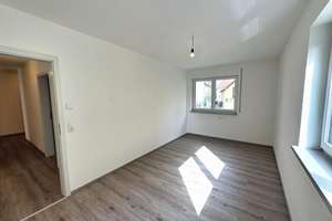 Moderne 4-Zimmer-Wohnung in Laupheim zur Miete – Die vollständige Adresse der Immobilie erhältst du vom Anbieter., 88471 Laupheim – Vorschaubild 4