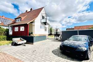 Kernsaniertes Einfamilienhaus mit Doppelgarage, großem Garten und Home-Office-Oase – Die vollständige Adresse der Immobilie erhältst du vom Anbieter., 34613 Schwalmstadt – Vorschaubild 3