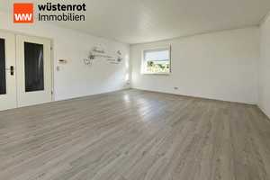 WOHNEN AUF EINER EBENE: WINKELBUNGALOW MIT EINBAUKÜCHE + SONNENTERRASSE + DOPPELCARPORT – Neubrandenburg – Vorschaubild 14