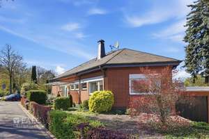 Freistehender Bungalow in ruhiger Lage von Köln-Esch/Auweiler – Die vollständige Adresse der Immobilie erhältst du vom Anbieter., 50765 Esch/Auweiler, Köln – Vorschaubild 2