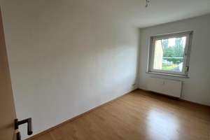 3-Raum-Wohnung mit Badewanne und großem Balkon – Seehäuser Weg 77, 39387 Oschersleben (Bode) – Vorschaubild 7