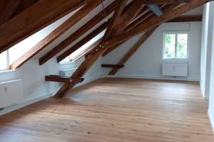 living smart - Wunderschöne 3-Zimmer-Wohnung in denkmalgeschütztem Altbau – Die vollständige Adresse der Immobilie erhältst du vom Anbieter., 81925 Herzogpark, München – Vorschaubild 2