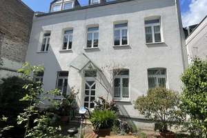 Gelegenheit! "Haus im Haus" - 7 bis 8 - Zimmer - Haus in der Innenstadt mit Balkon. – 65183 Westend / Bleichstraße, Wiesbaden – Vorschaubild 42