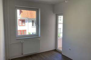 Ansprechende, sanierte und kleine 3-Zimmer-Wohnung mit Balkon, sofort anmietbar! – Effengrube 5, 23552 Innenstadt, Lübeck – Vorschaubild 9