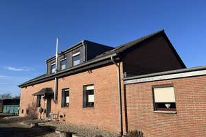 ländliches Zweifamilienhaus mit viel Nutzungspotential – Die vollständige Adresse der Immobilie erhältst du vom Anbieter., 47839 Hüls, Krefeld – Vorschaubild 2