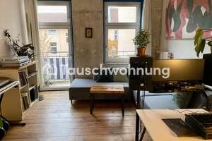 Tauschwohnung: Schöne Zweizimmer Altbau Wohnung mit Balkon und viel Sonne