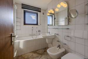 Individuelle, großzügige 5-Zimmer-Dachterrassenwohnung mit Kamin nahe Westpark- mit Potenzial! – Die vollständige Adresse der Immobilie erhältst du vom Anbieter., 80686 Land in Sonne, München – Vorschaubild 14