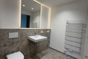  Exklusive 2-Zimmer-Neubauwohnung mit verglastem Balkon im begehrten Westend – Reichstraße 56, 14052 Westend, Berlin – Vorschaubild 2