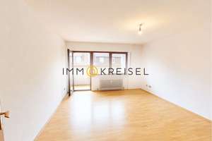 *Niedrige Provision* Neckarstadt-Ost: Bezugsfreie 3-Zimmer-Wohnung, teilrenoviert, mit Stellplatz