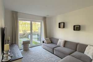 **Begehrte Lage - Bergheim ** Moderne und großzügige DHH  / EBK / Garten / Garage! – Waldkauzstr. 33, 86199 Bergheim, Augsburg – Vorschaubild 11