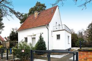 Leerstehendes Einfamilienhaus auf großzügigem Grundstück in gefragter Potsdamer Wohnlage – Hubertusdamm 4, 14480 Am Stern, Potsdam – Vorschaubild 1