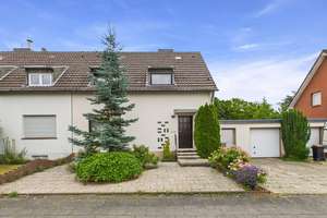 In grüner Umgebung - Doppelhaushälfte mit großem Garten in Toplage von Köln-Höhenhaus – Die vollständige Adresse der Immobilie erhältst du vom Anbieter., 51061 Höhenhaus, Köln – Vorschaubild 2