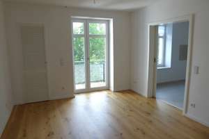 Wohlfühlen garantiert! - Exquisite 4-Raum in ruhiger Sonnenberglage (EBK mgl.) – Körnerstr. 21, 9130 Sonnenberg, Chemnitz – Vorschaubild 2