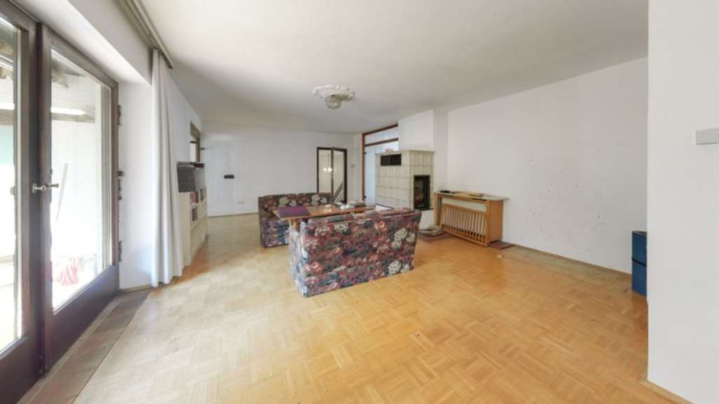 Immobilie in Eltville am Rhein - * Eltville: Attraktive 6-Zimmer-Wohnung in gefragter Lage inkl. vermietetem Apartment * - Bild 2