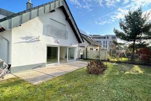 Freistehendes Einfamilienhaus inkl. Küche in Sackgasse (keine Durchfahrtsstraße)Wärmepumpe/Photov.