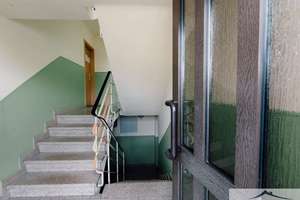 Solide 3-ZKB-Balkon Wohnung in zentraler Lage – Wendelinusstraße 9, 56076 Pfaffendorf, Koblenz – Vorschaubild 2