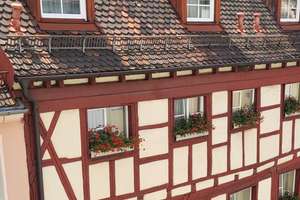 Exklusives Wohnen über den Dächern der Nürnberger Altstadt – Stillvolle 3-Zimmerwohnung !