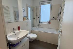 Exklusive 2-Zimmer Dachgeschosswohnung mit großem Balkon und unverbaubarem Ausblick – Die vollständige Adresse der Immobilie erhältst du vom Anbieter., 50733 Nippes (Ortsteil), Köln – Vorschaubild 4