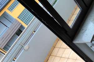 Helle möbelierte 2-Zimmer-Wohnung in Stuttgart-Neugereut – Eisvogelweg 3, 70378 Neugereut, Stuttgart – Vorschaubild 5