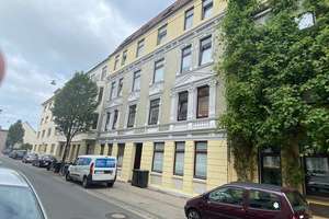 helle 2-Zimmer-Wohnung mit Balkon