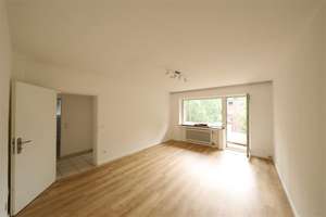 Immobilien Richter: sanierte 4 Zimmer Wohnung mit Balkon in Mönchengladbach  – Die vollständige Adresse der Immobilie erhältst du vom Anbieter., 41179 Rheindahlen-Mitte, Mönchengladbach – Vorschaubild 2