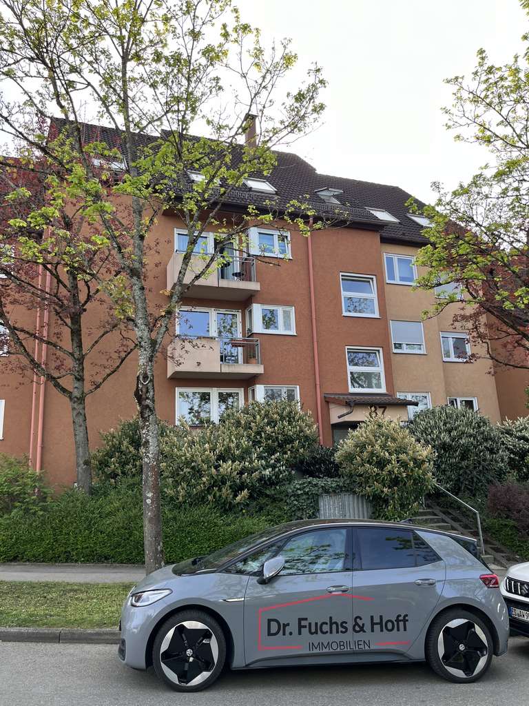 Lichtdurchflutete familienfreundliche Wohnung mit großem Garten