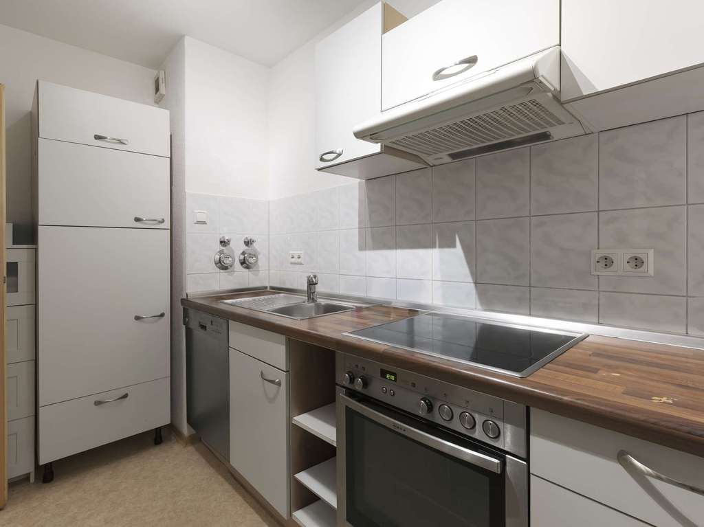 Immobilie in Ditzingen - Charmante 2,5-Zimmer-Etagenwohnung mit Balkon und Tiefgaragenstellplatz in Ditzingen - Bild 3