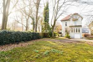 + Jugendstilhaus mit Potenzial +