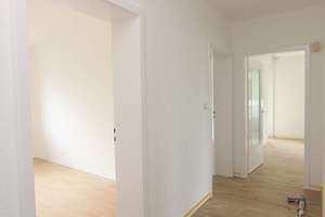 Modernisierte 3-ZKB-Wohnung mit Balkon, EBK und Garage in Kassel-Kirchditmold – 34130 Kirchditmold, Kassel – Vorschaubild 13