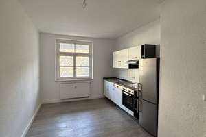 3-Raum Wohnung mit Einbauküche und Balkon – Bernsdorfer Straße 85, 9126 Bernsdorf, Chemnitz – Vorschaubild 4