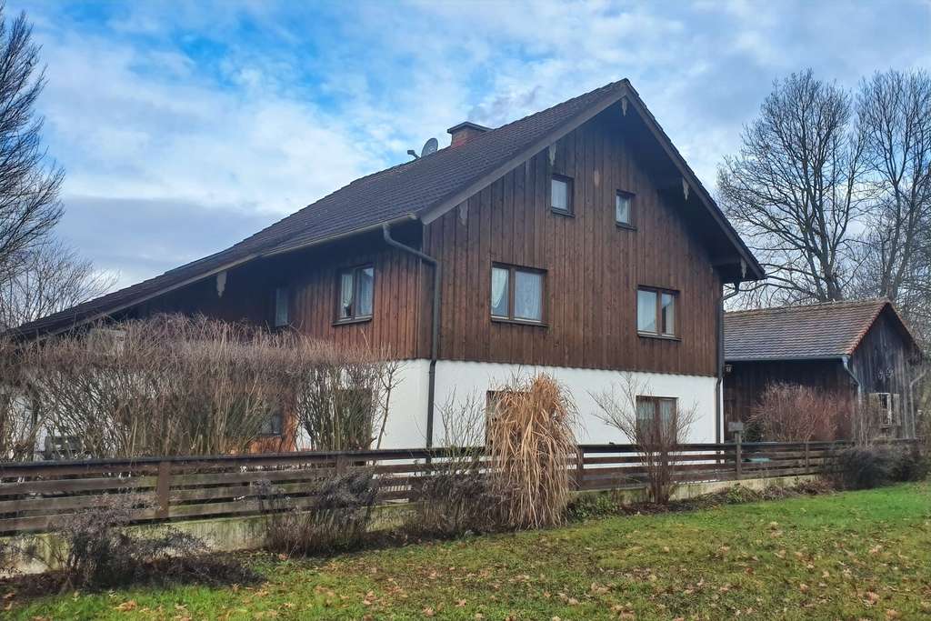 Immobilie in Gangkofen - Hier fühlt sich Ihre Familie bestimmt wohl! - Bild 1