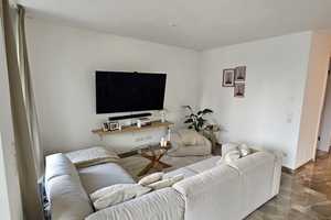 Stilvolle 3-Zimmer-Wohnung mit luxuriöser Innenausstattung mit Balkon und EBK in Düsseldorf – Düsseldorf – Vorschaubild 12