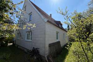 Ein-/Zweifamilienhaus - viel Garten - mit Sanierungsanspruch – Die vollständige Adresse der Immobilie erhältst du vom Anbieter., 81825 Gartenstadt Trudering, München – Vorschaubild 5