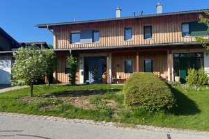 Landhaus-Doppelhaushälfte in Rinchnach – Bischof-Hofmann-Str. 15a, 94269 Regen (Kreis) – Vorschaubild 1