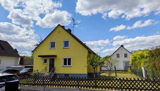 Bild von Freistehendes Einfamilienhaus mit großem Grundstück