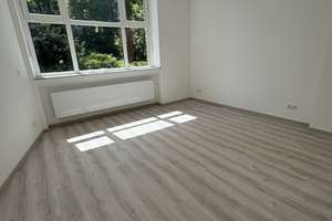 Komplett sanierte 2 Zimmer Wohnung im EG, am Rande des Kreuzviertels